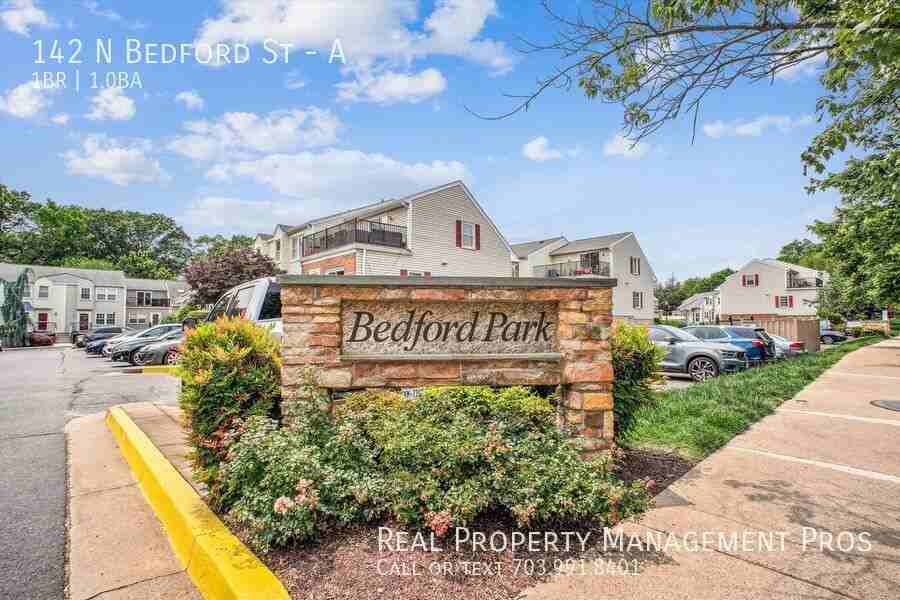 142 N Bedford St #A - Photo 3 of 20