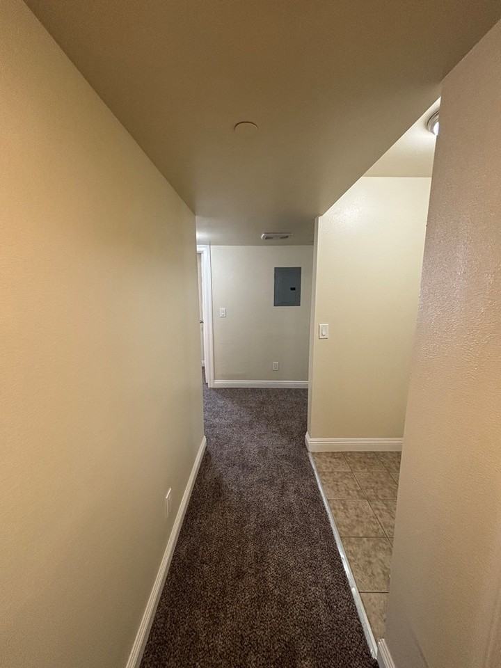 620 West 52nd Street - Photo 5 of 10