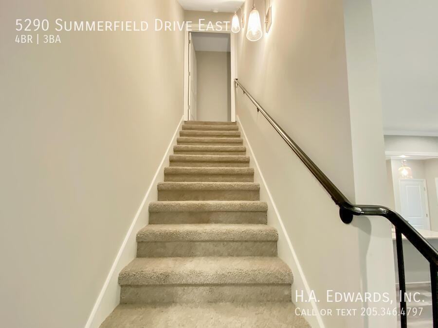 5290 Summerfield Dr E - Photo 4 of 23