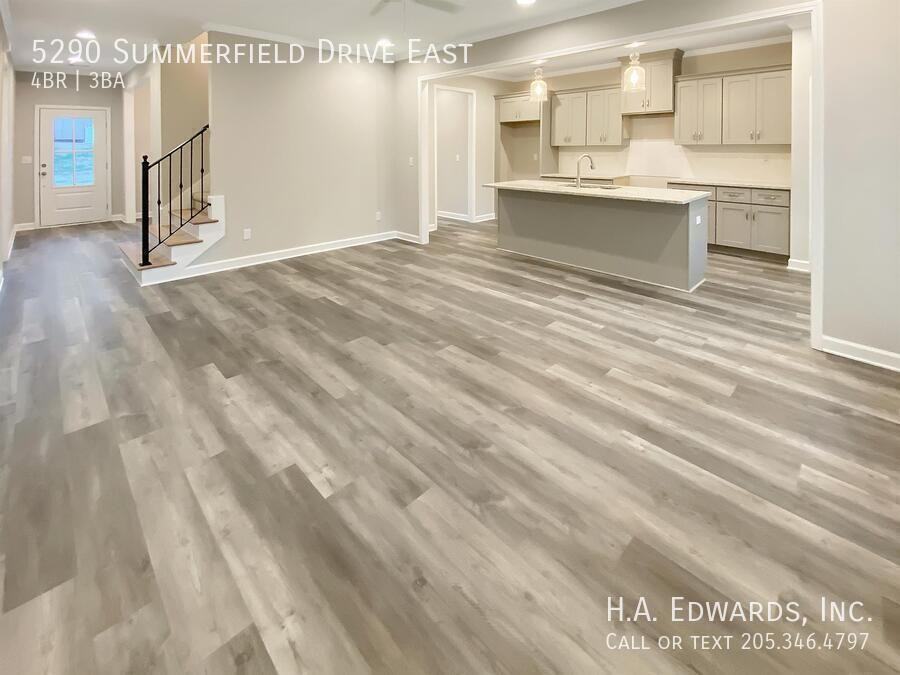 5290 Summerfield Dr E - Photo 6 of 23