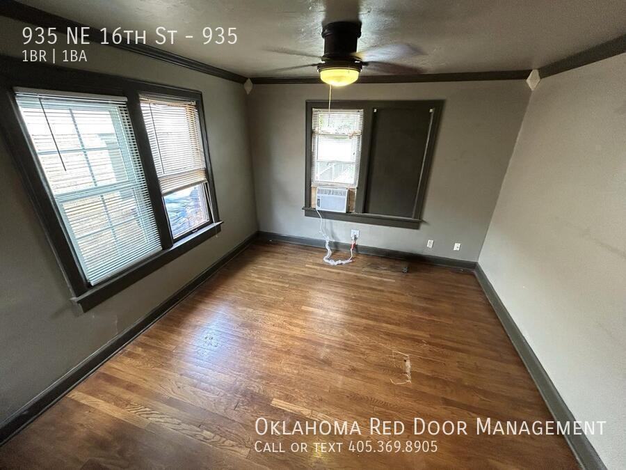 935 Ne 16th St #935 - Photo 5 of 13