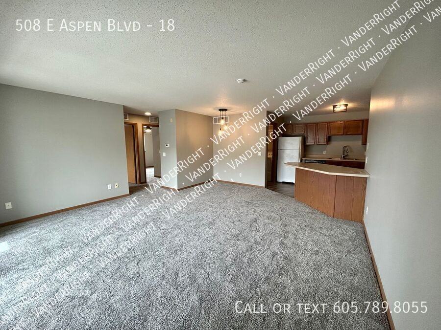 508 E Aspen Blvd #18 - Photo 5 of 12