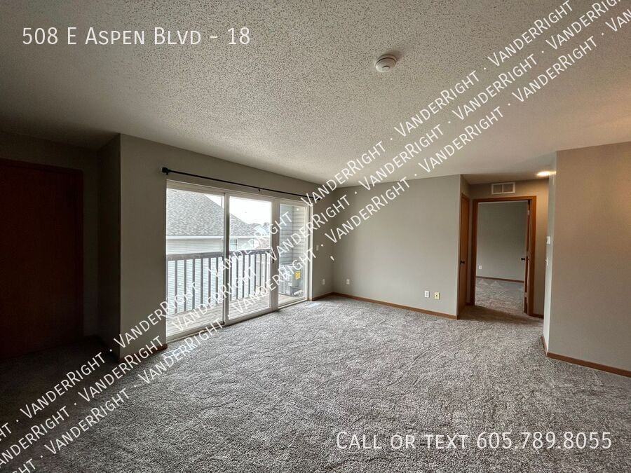 508 E Aspen Blvd #18 - Photo 6 of 12
