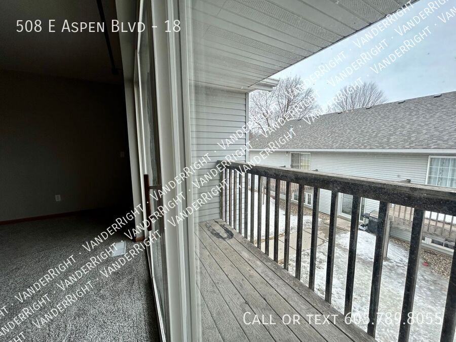 508 E Aspen Blvd #18 - Photo 7 of 12