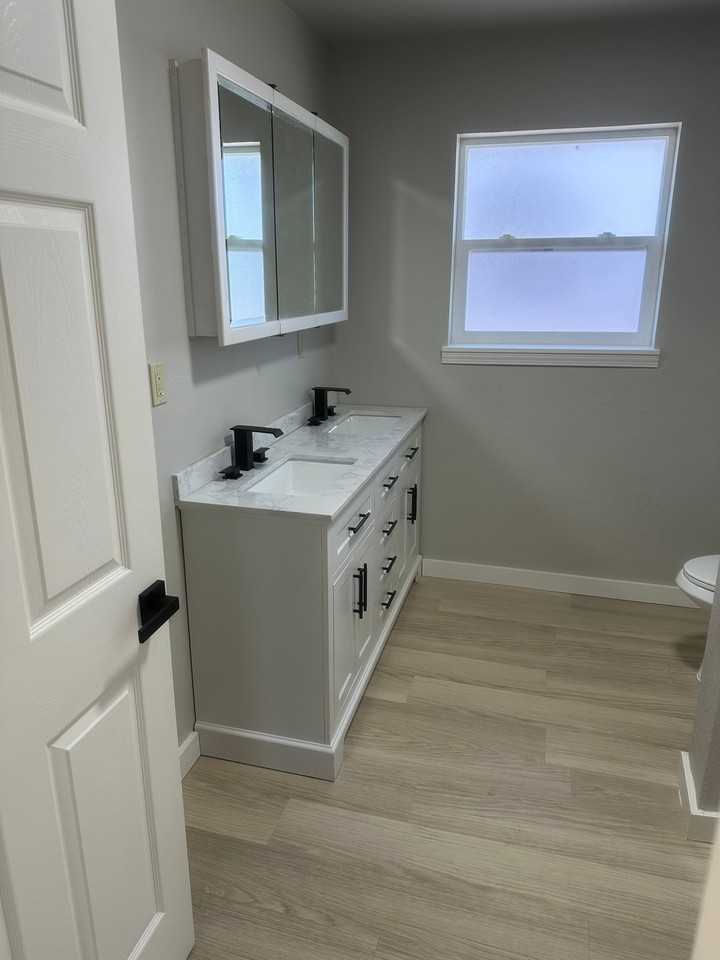 Ne 19th St - Photo 7 of 7