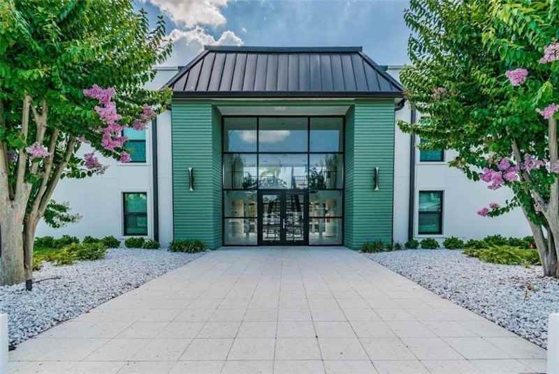 115 S Lois Ave #122 - Photo 3 of 16