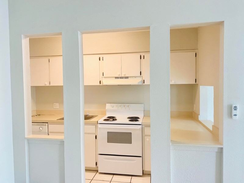 115 S Lois Ave #122 - Photo 5 of 16