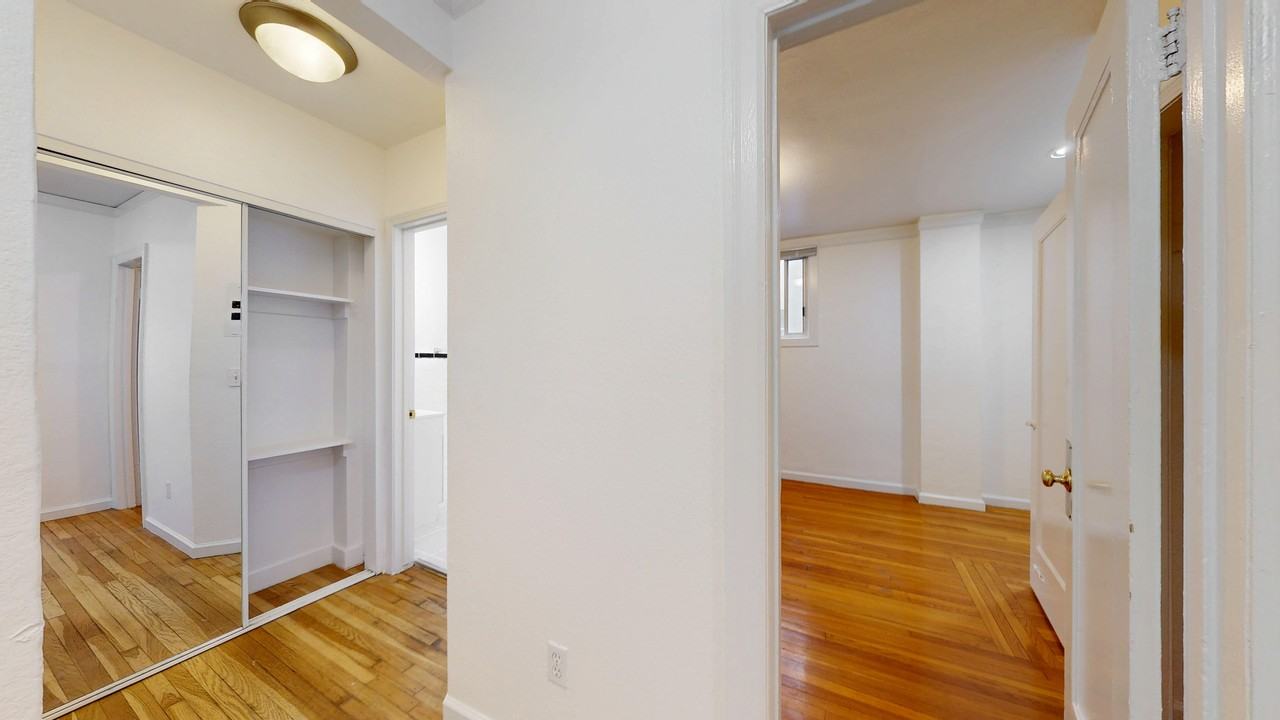 668 Ofarrell St #22 - Photo 6 of 12