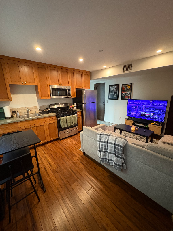 337 Cahuenga Dr #1stFLUNIT - Photo 4 of 27