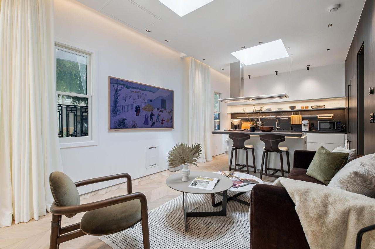 2783 Filbert St - Photo 4 of 50