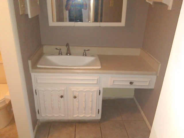 1577 Greenlea Dr - Photo 6 of 9