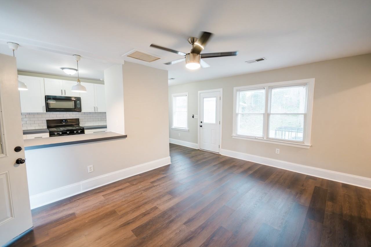 2931 Glenwood Ave Se - Photo 2 of 15