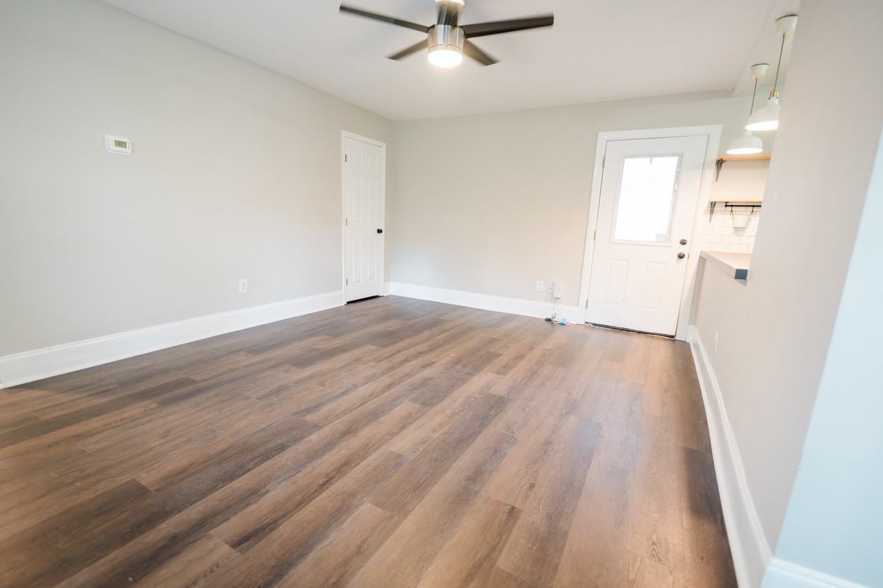 2931 Glenwood Ave Se - Photo 3 of 15