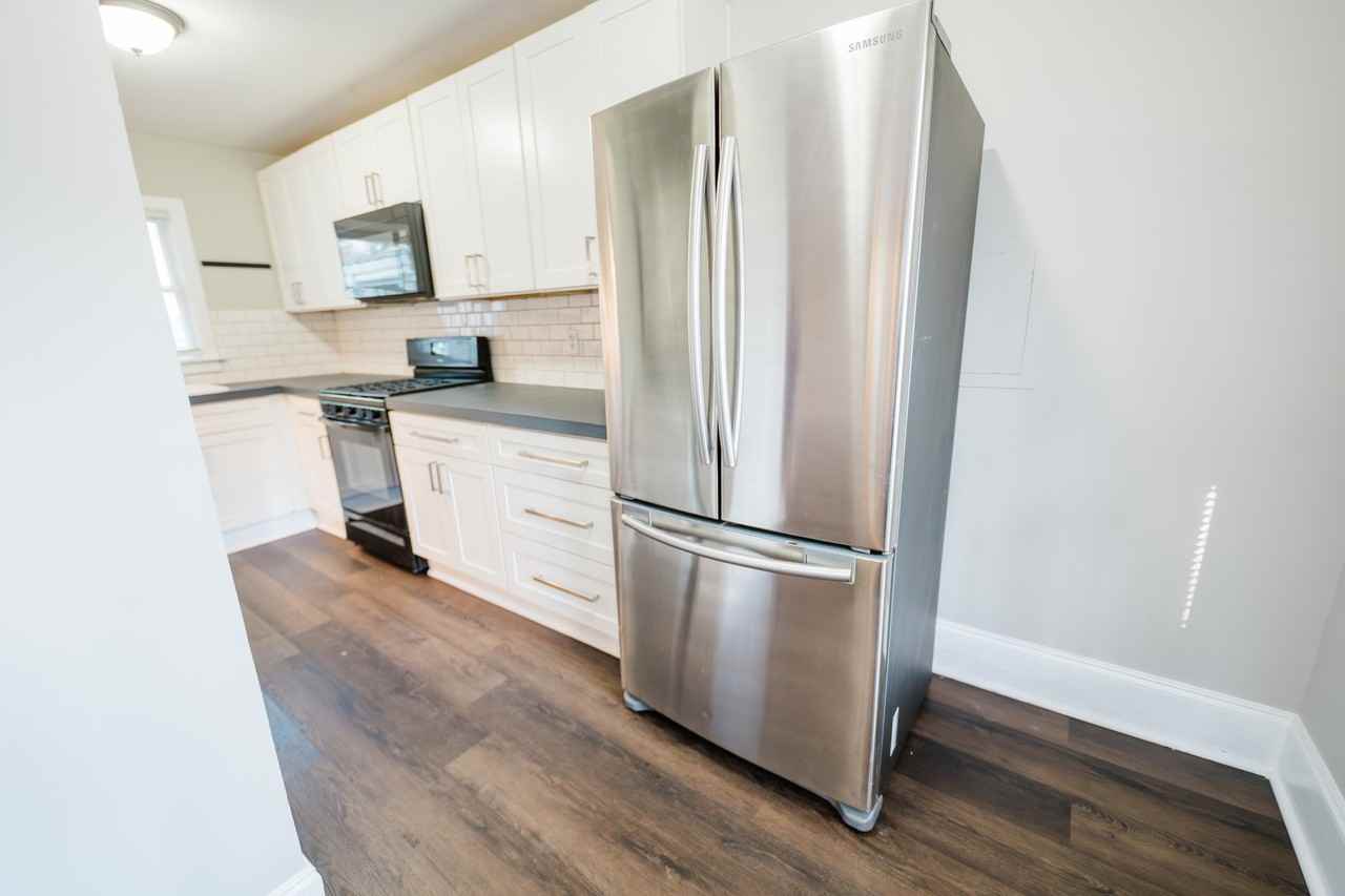2931 Glenwood Ave Se - Photo 5 of 15