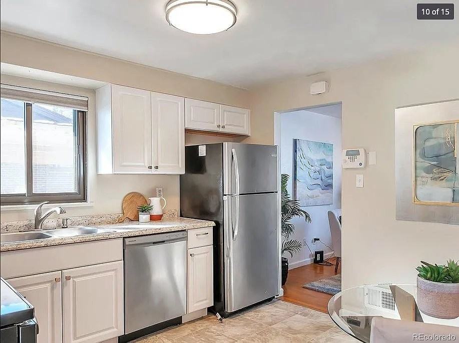 3160 Xanadu St - Photo 3 of 10