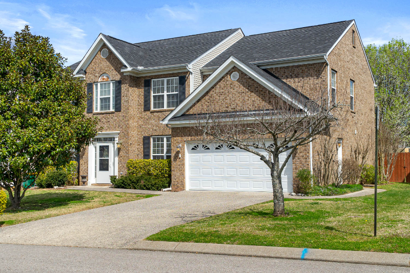 4019 Cadence Dr - Photo 3 of 50