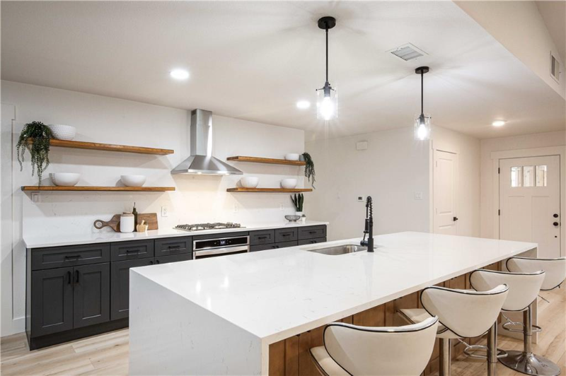 2508 Aldford Dr - Photo 7 of 18