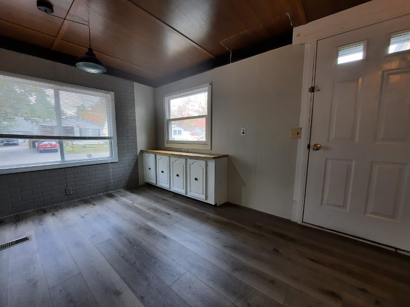 244 Alder St - Photo 7 of 28