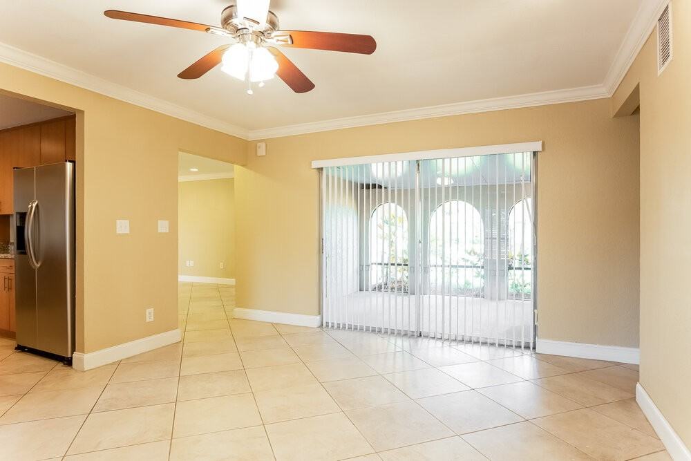 8280 Nw 14th St - Photo 5 of 16