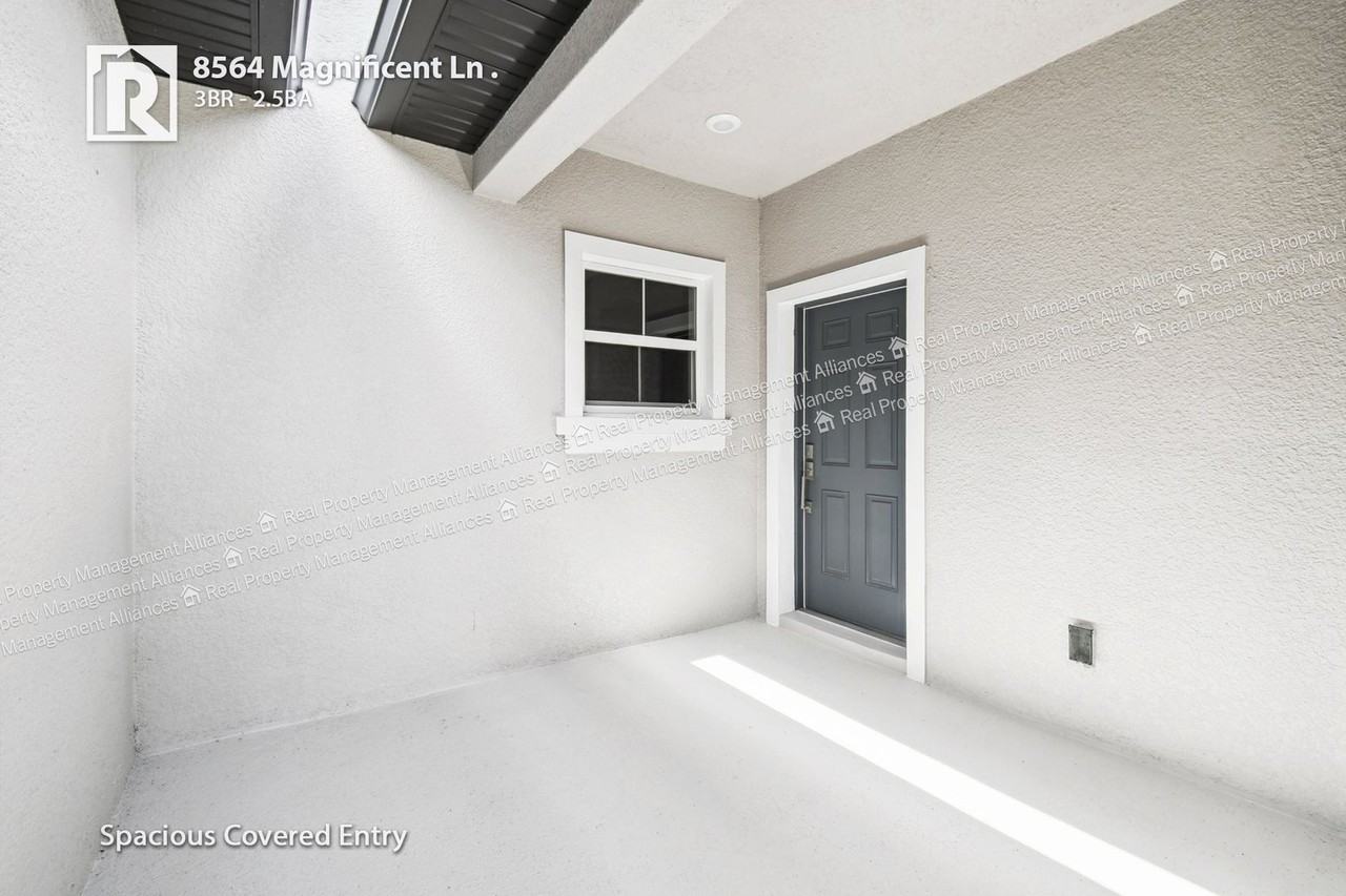 8564 Magnificent Ln - Photo 3 of 23