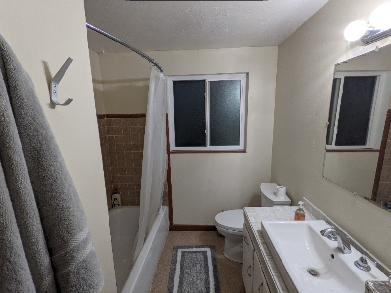 1512 E St #A - Photo 2 of 12