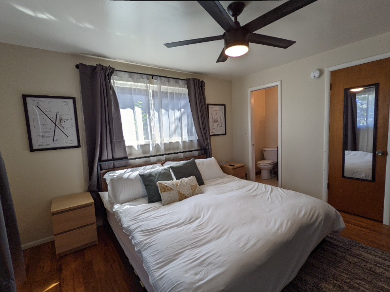 1512 E St #A - Photo 4 of 12