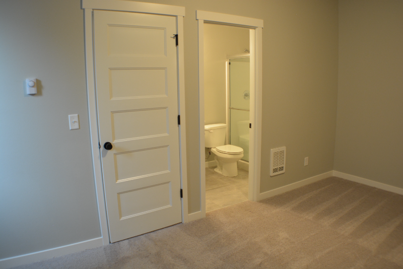 8732 68th Pl Ne - Photo 3 of 22