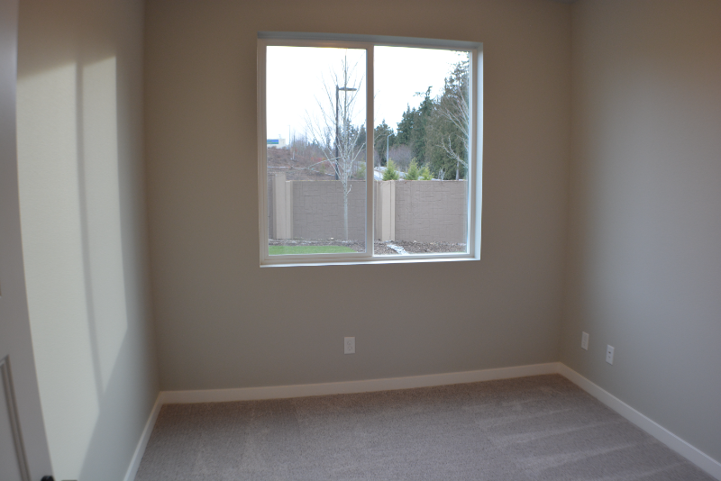 8732 68th Pl Ne - Photo 6 of 22