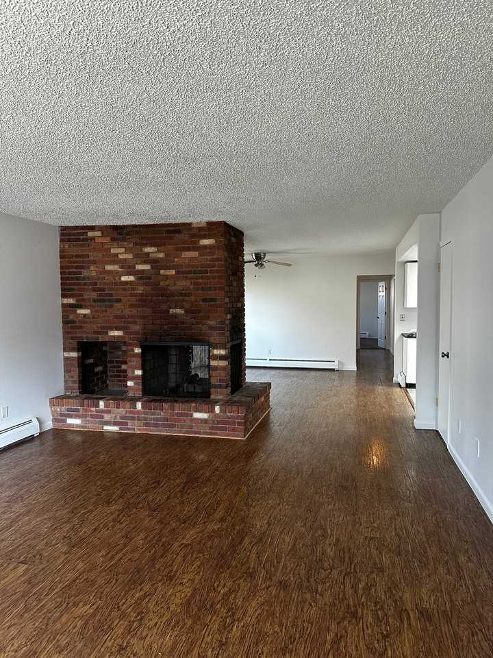 2482 Nyssa Dr - Photo 5 of 6