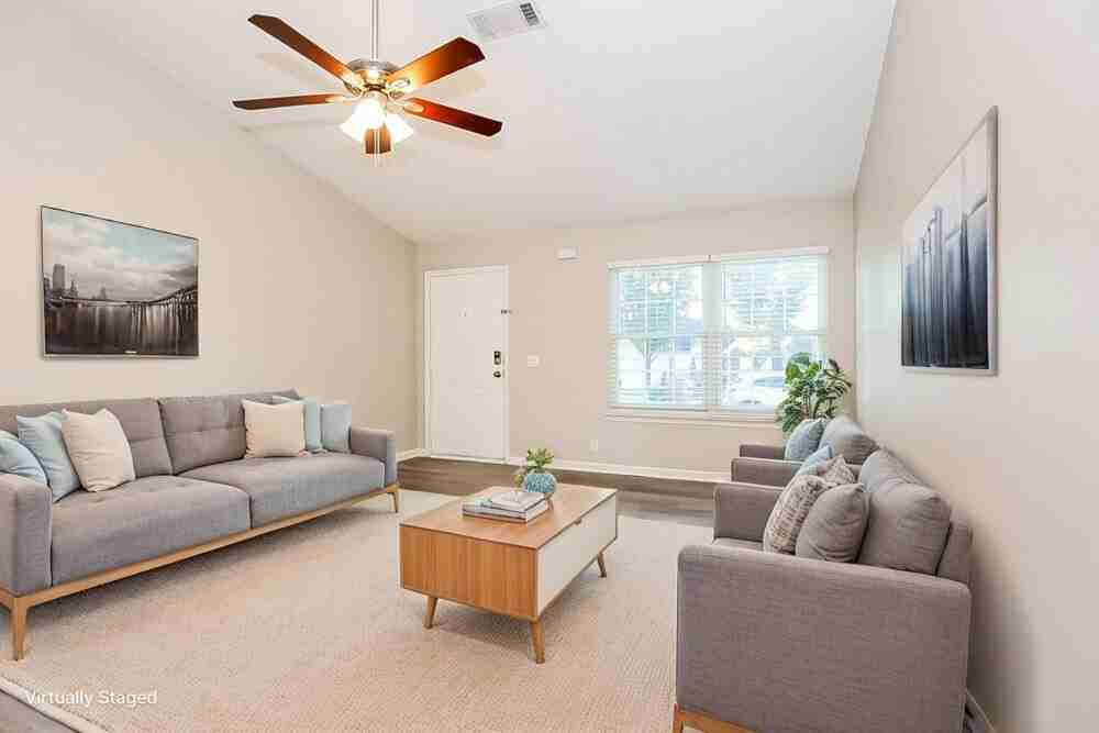 7552 W Winchester Dr - Photo 4 of 19
