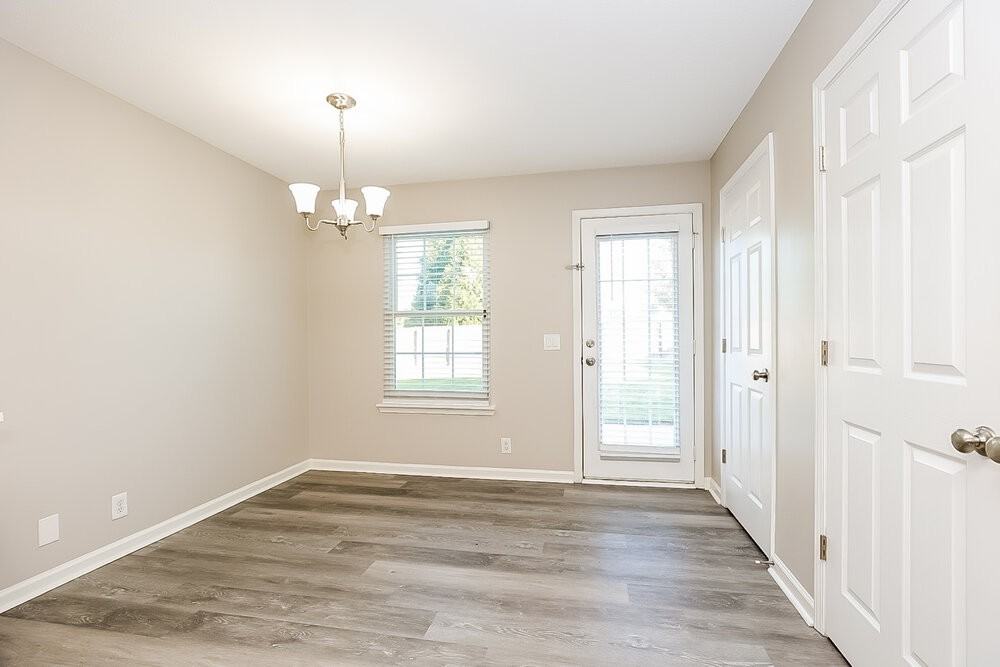 7552 W Winchester Dr - Photo 6 of 19
