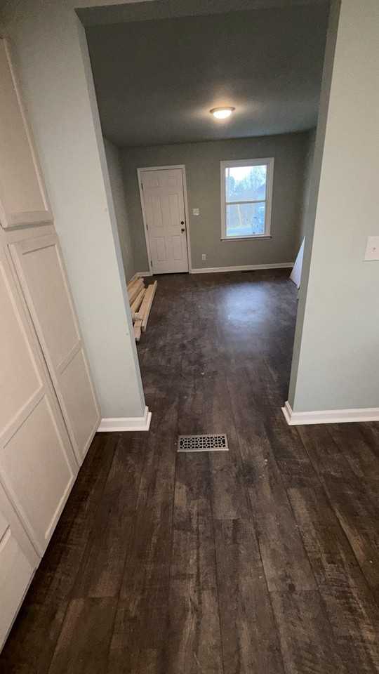 106 Hillcrest Dr - Photo 5 of 11