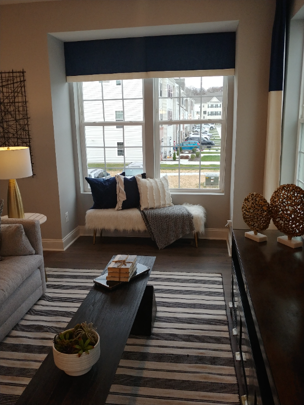 1419 Onnesta Ct - Photo 3 of 6