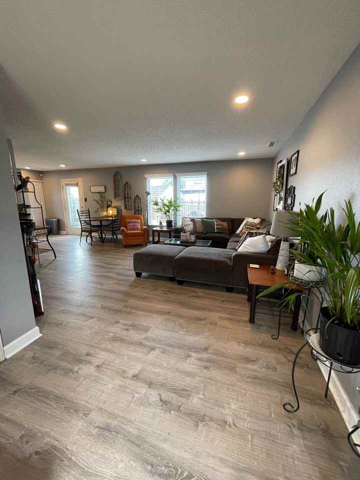 8153 S Firefly Dr - Photo 4 of 10