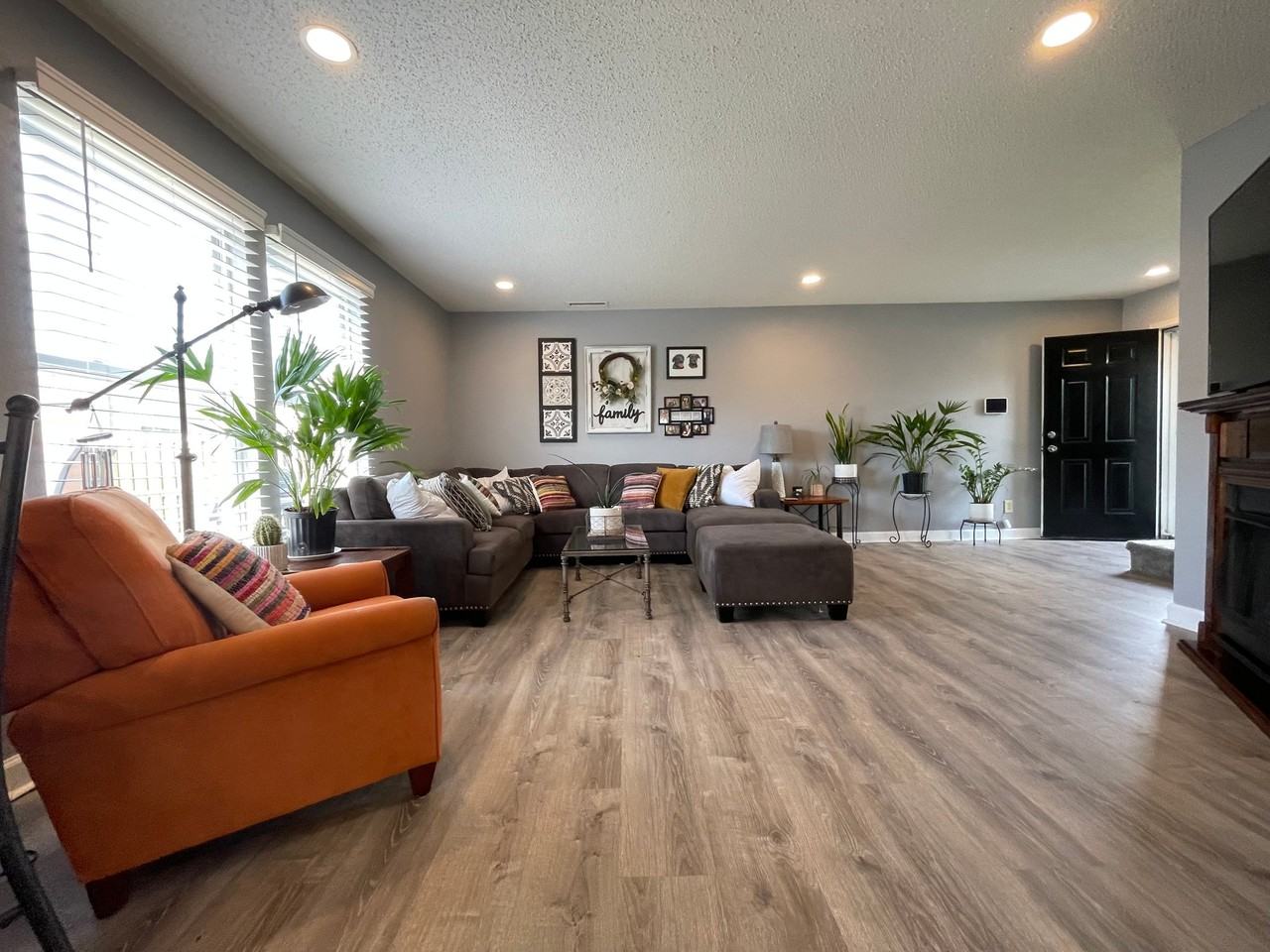 8153 S Firefly Dr - Photo 6 of 10