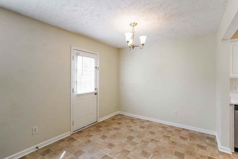 305 Indian Park Dr - Photo 7 of 20