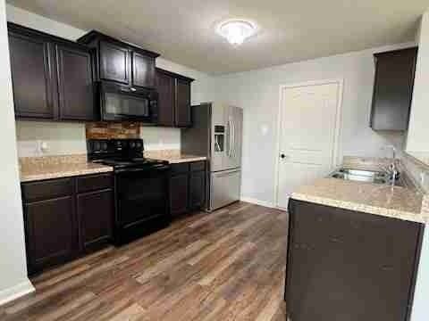 6119 Southern Vis - Photo 3 of 8