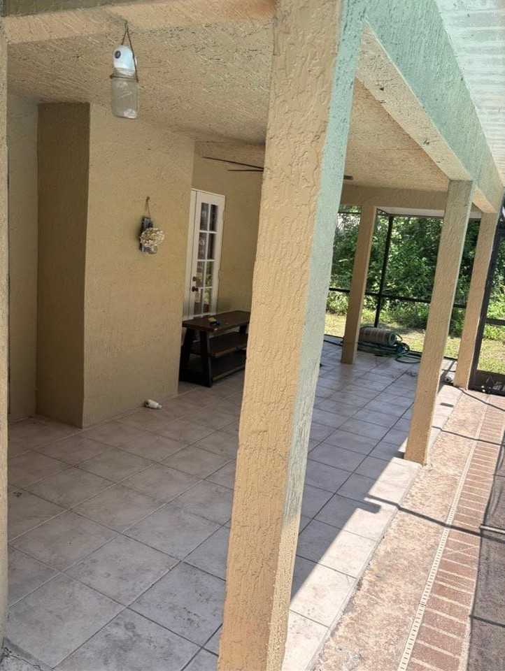 2265 Sw Edison Cir - Photo 4 of 20