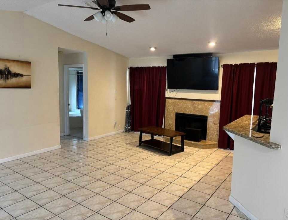 2265 Sw Edison Cir - Photo 5 of 20