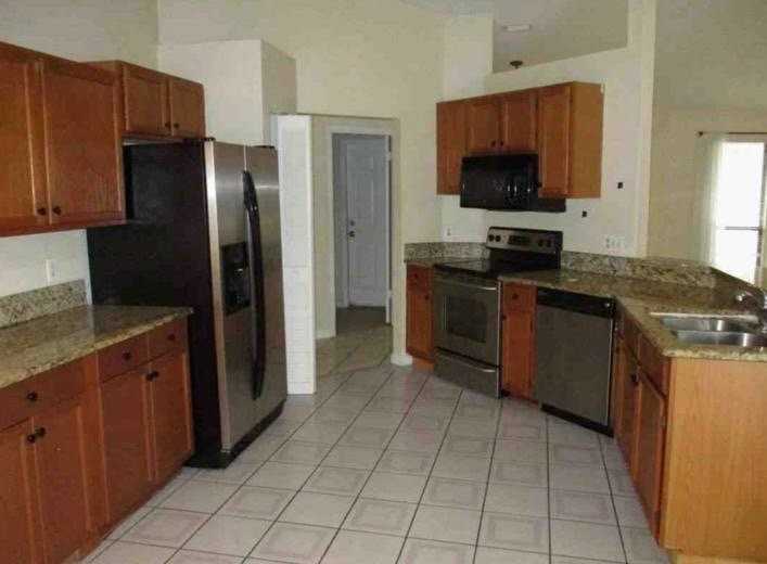 2265 Sw Edison Cir - Photo 7 of 20