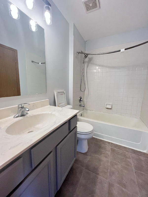 1689 Apple Valley Rd - Photo 7 of 10