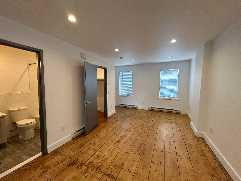 233 1st St 1st Fl #1stFL