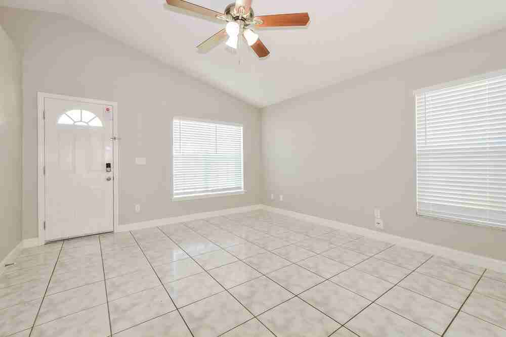 9599 Lupine Ave - Photo 7 of 19