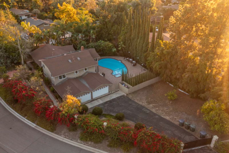 11621 Vernette Ct - Photo 2 of 21