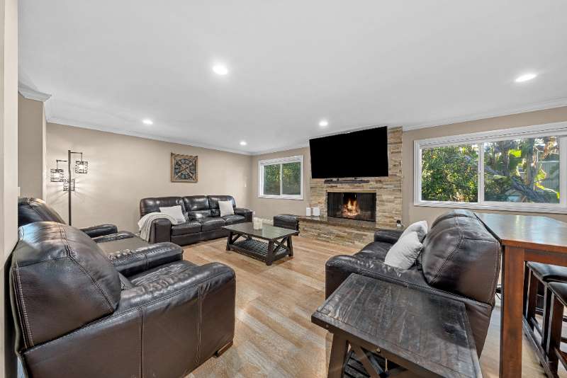 11621 Vernette Ct - Photo 4 of 21