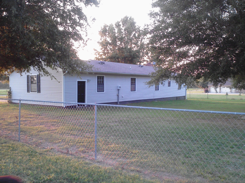 20556 Johnson Rd - Photo 3 of 13