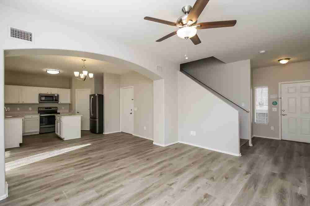 4025 W Park St - Photo 5 of 17