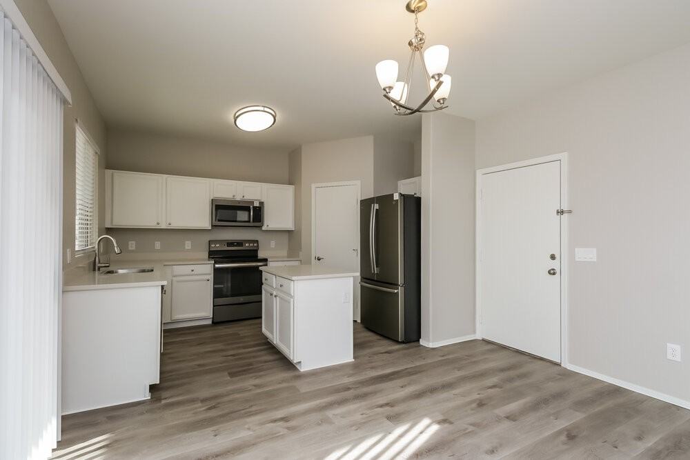 4025 W Park St - Photo 7 of 17