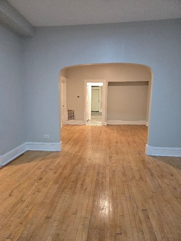 1309 S Komensky Ave #1stFL - Photo 4 of 6