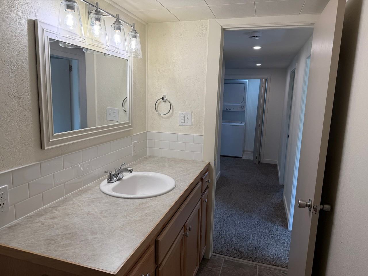 919 Snow Ave - Photo 5 of 15